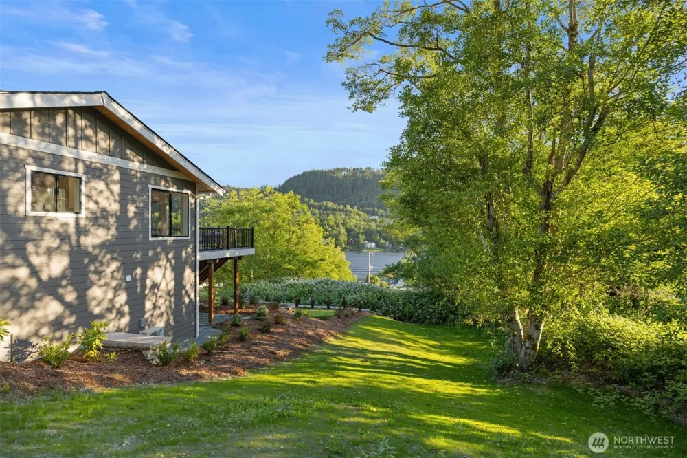18158 Freedom Lane Mount Vernon, WA 98274