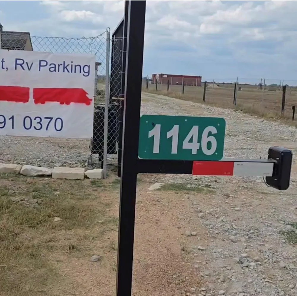 1046 Beal Road Eagle Lake, TX 77434