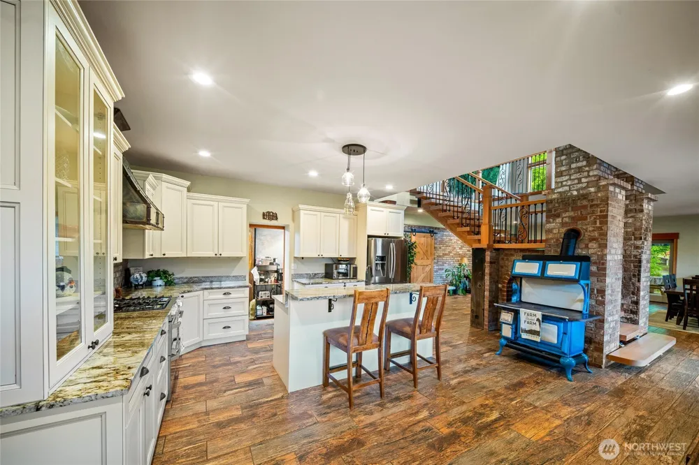 238 Bush Creek Road Elma, WA 98541