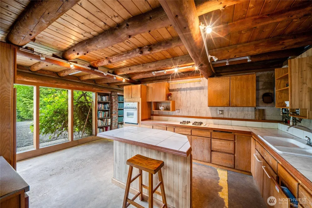 238 Bush Creek Road Elma, WA 98541