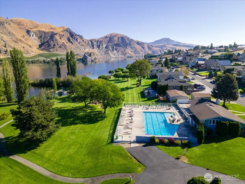 400 W Emerson Drive Orondo, WA 98843