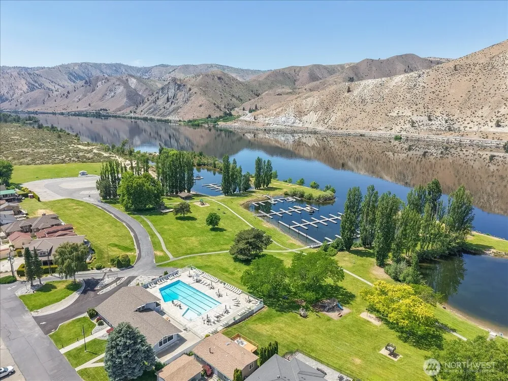 400 W Emerson Drive Orondo, WA 98843