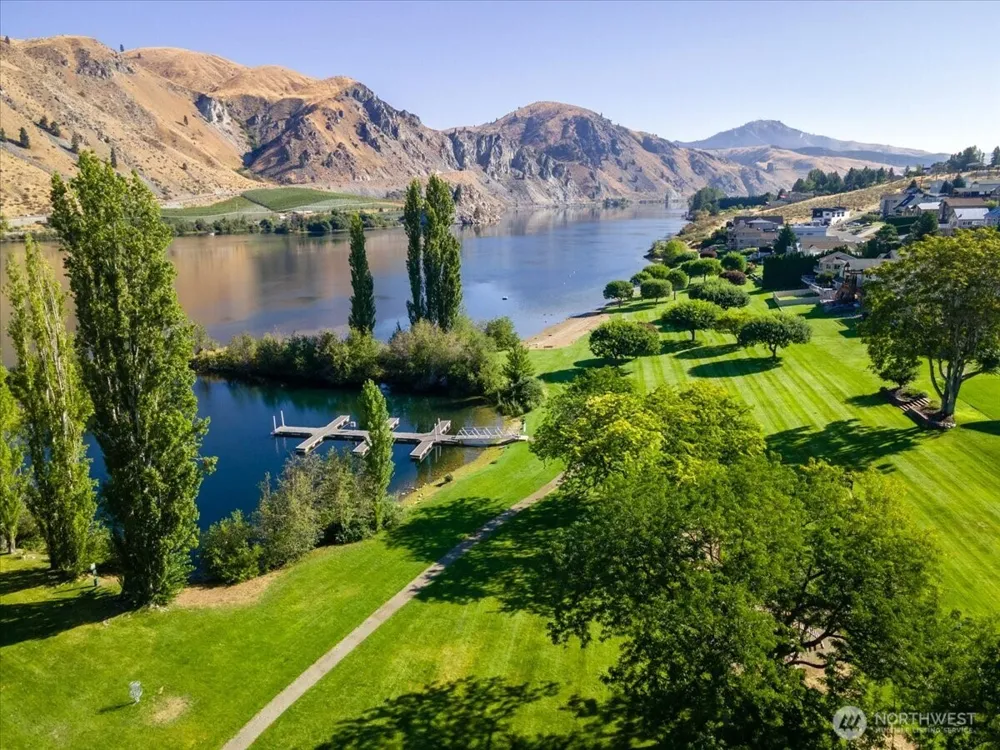 400 W Emerson Drive Orondo, WA 98843