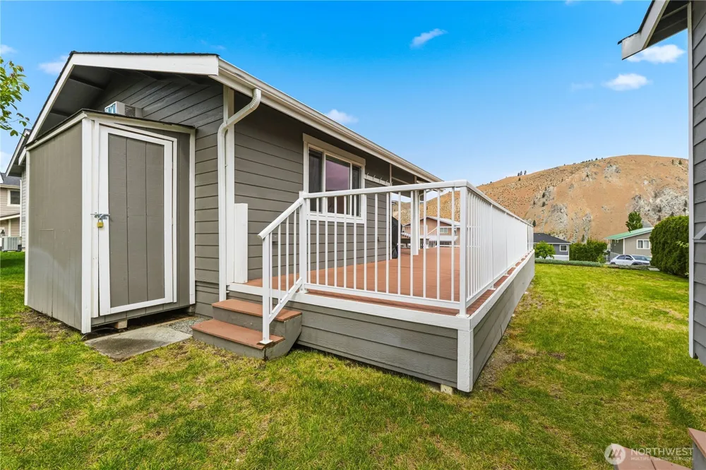 400 W Emerson Drive Orondo, WA 98843