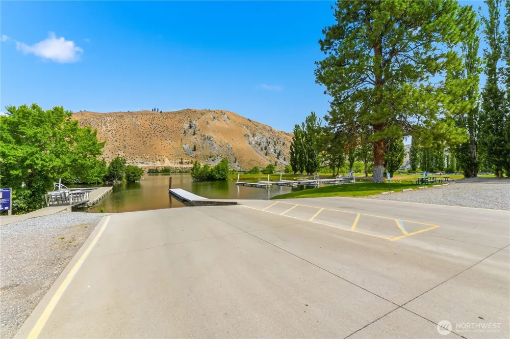 400 W Emerson Drive Orondo, WA 98843