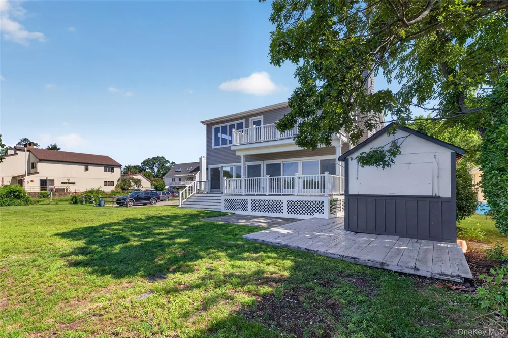 35 Adams Avenue Bayville, NY 11709