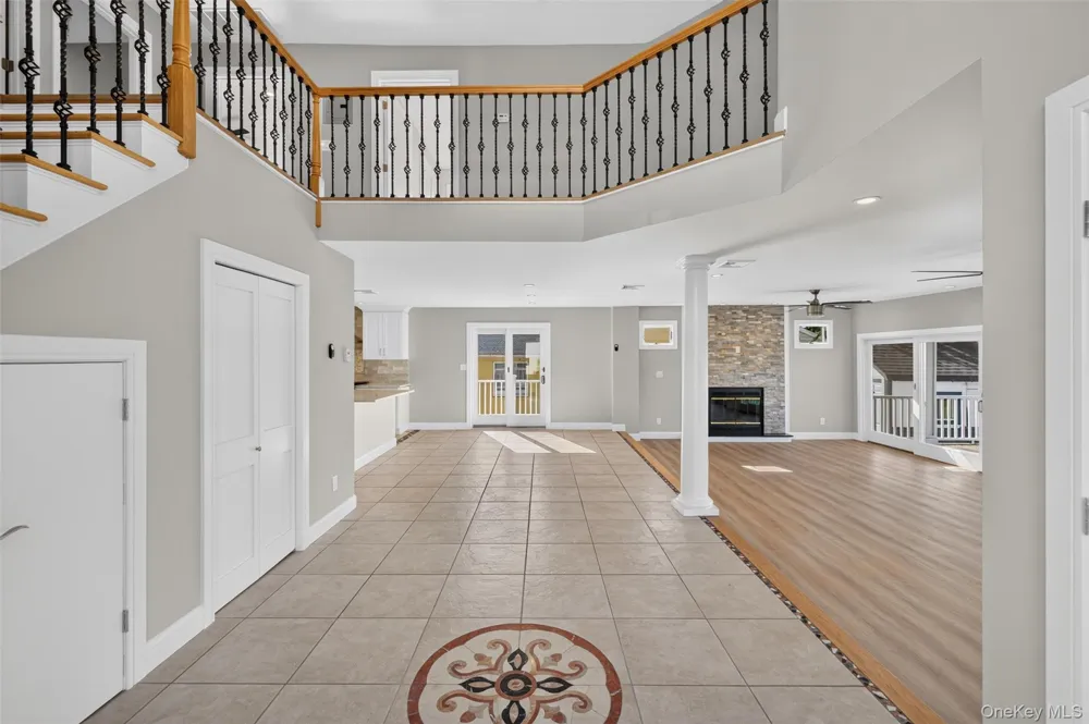 35 Adams Avenue Bayville, NY 11709
