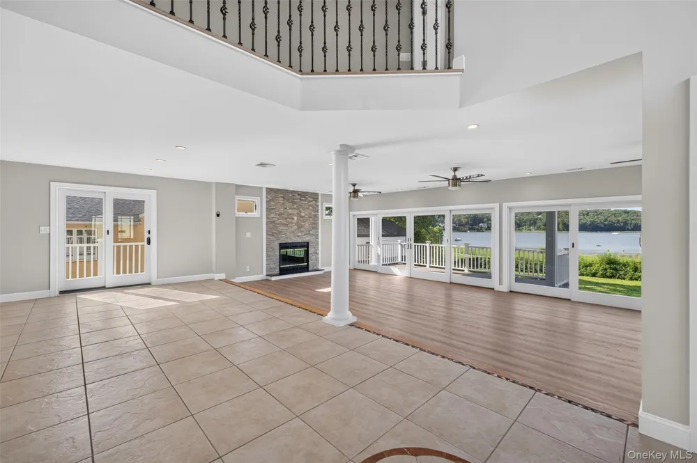 35 Adams Avenue Bayville, NY 11709