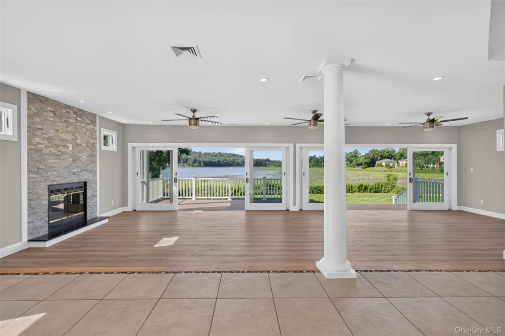 35 Adams Avenue Bayville, NY 11709