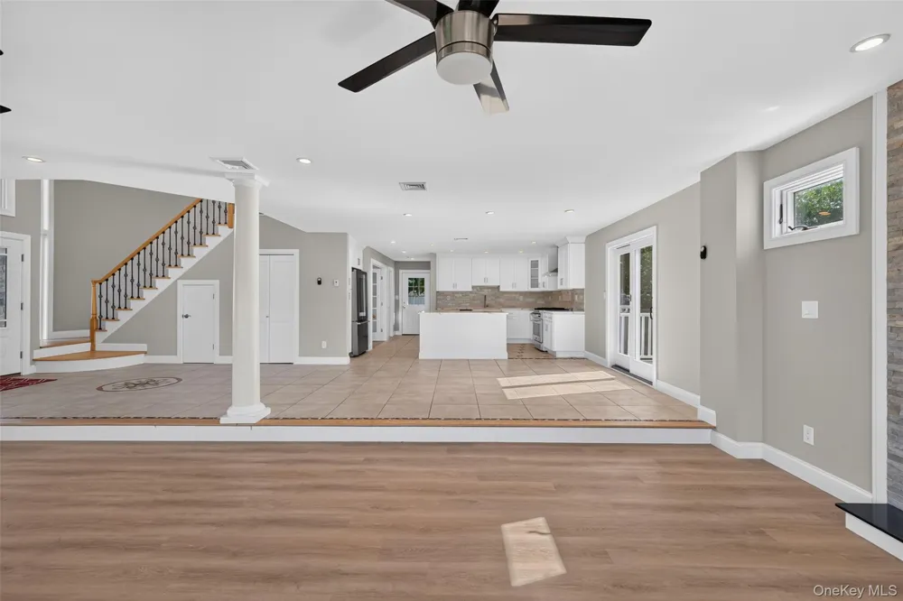 35 Adams Avenue Bayville, NY 11709