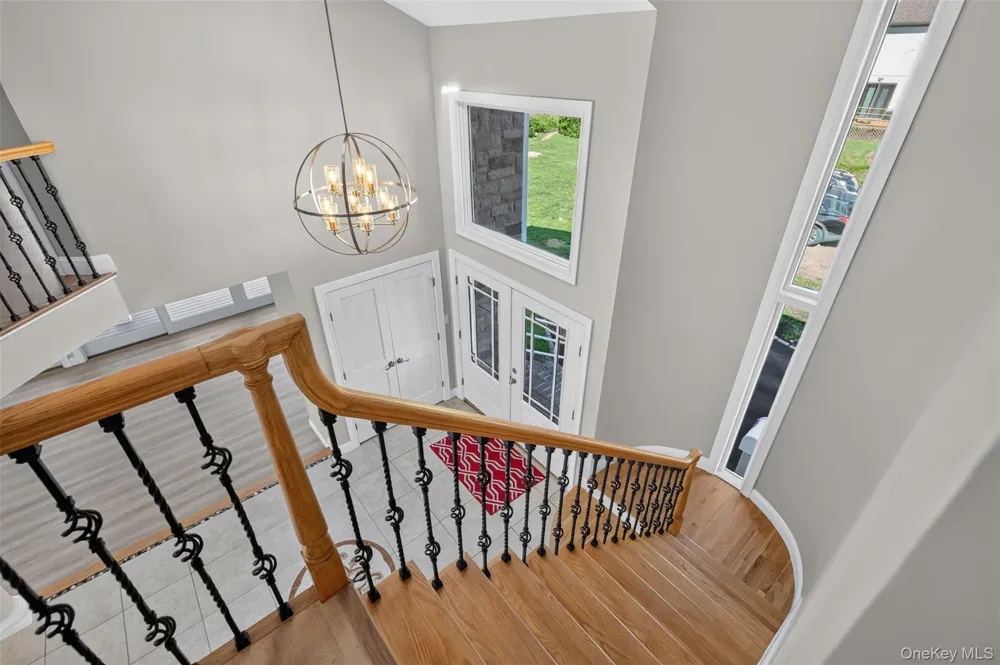 35 Adams Avenue Bayville, NY 11709