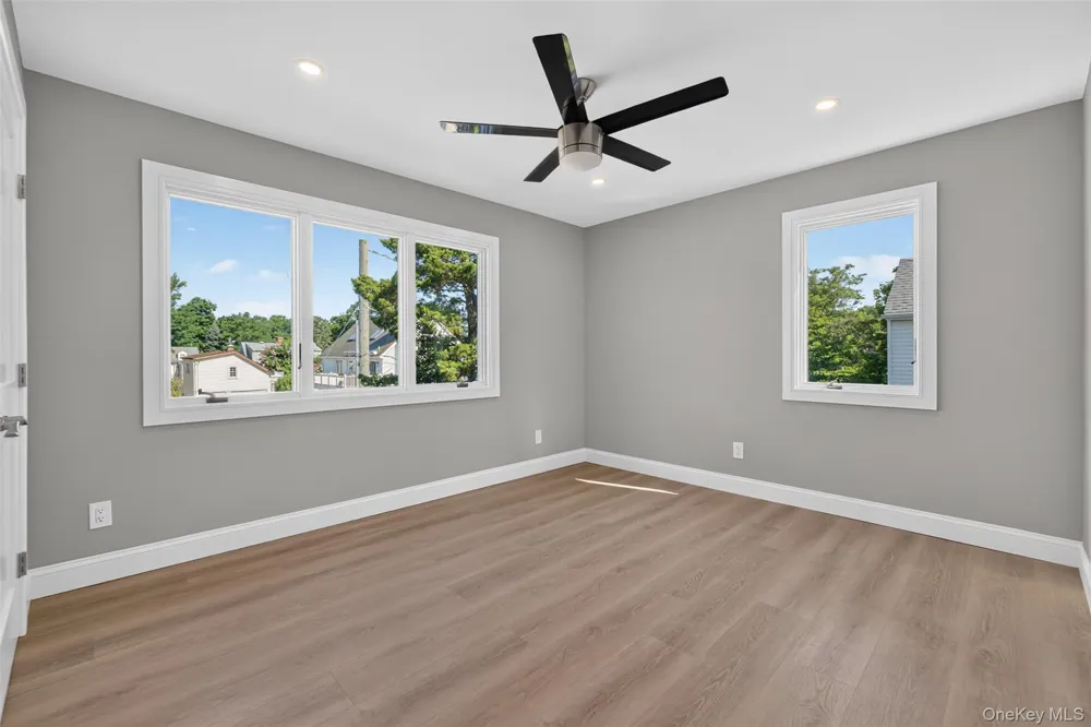 35 Adams Avenue Bayville, NY 11709