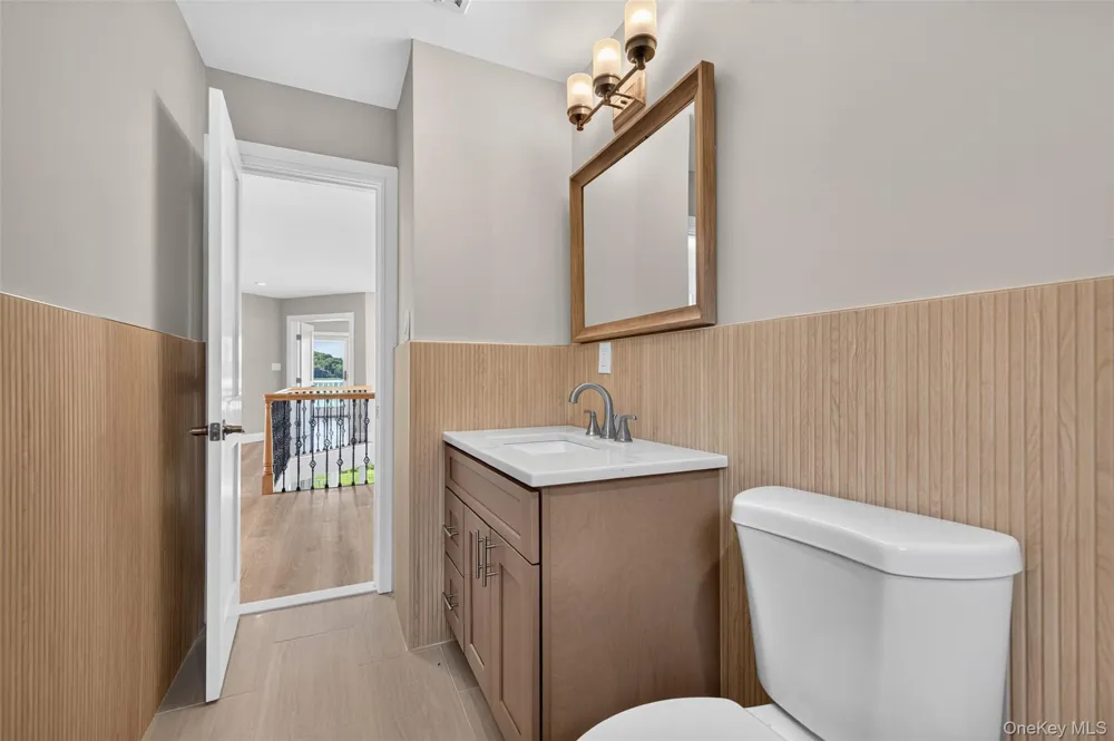 35 Adams Avenue Bayville, NY 11709