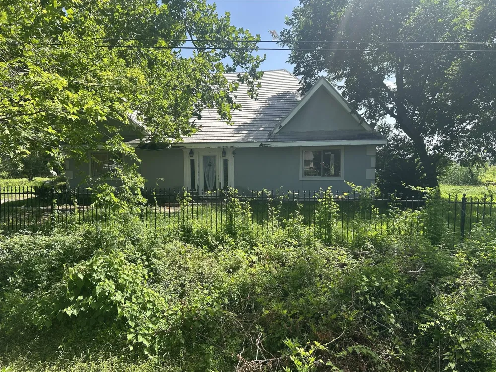 1424 Park Drive Channelview, TX 77530
