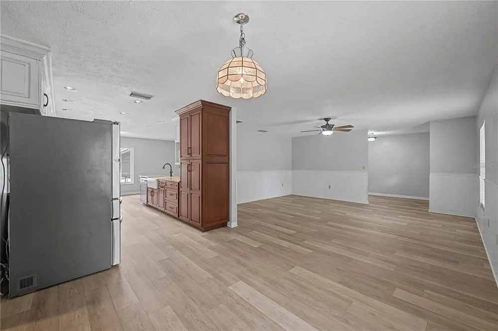 5242 COUNTY LINE ROAD Lakeland, FL 33811