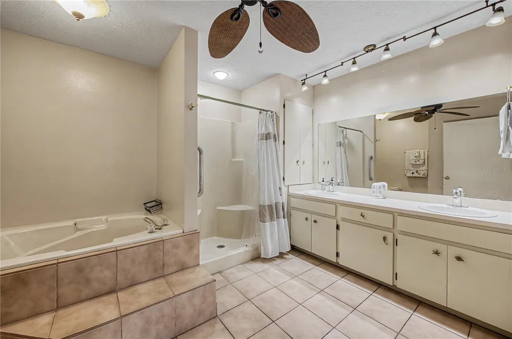 5242 COUNTY LINE ROAD Lakeland, FL 33811