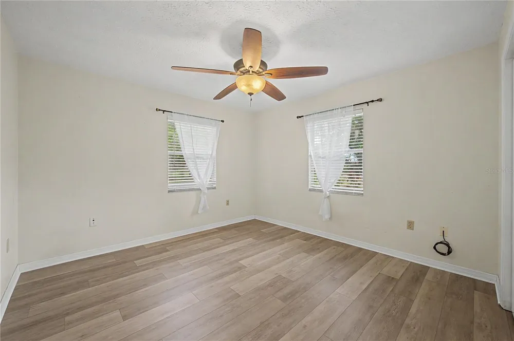 5242 COUNTY LINE ROAD Lakeland, FL 33811