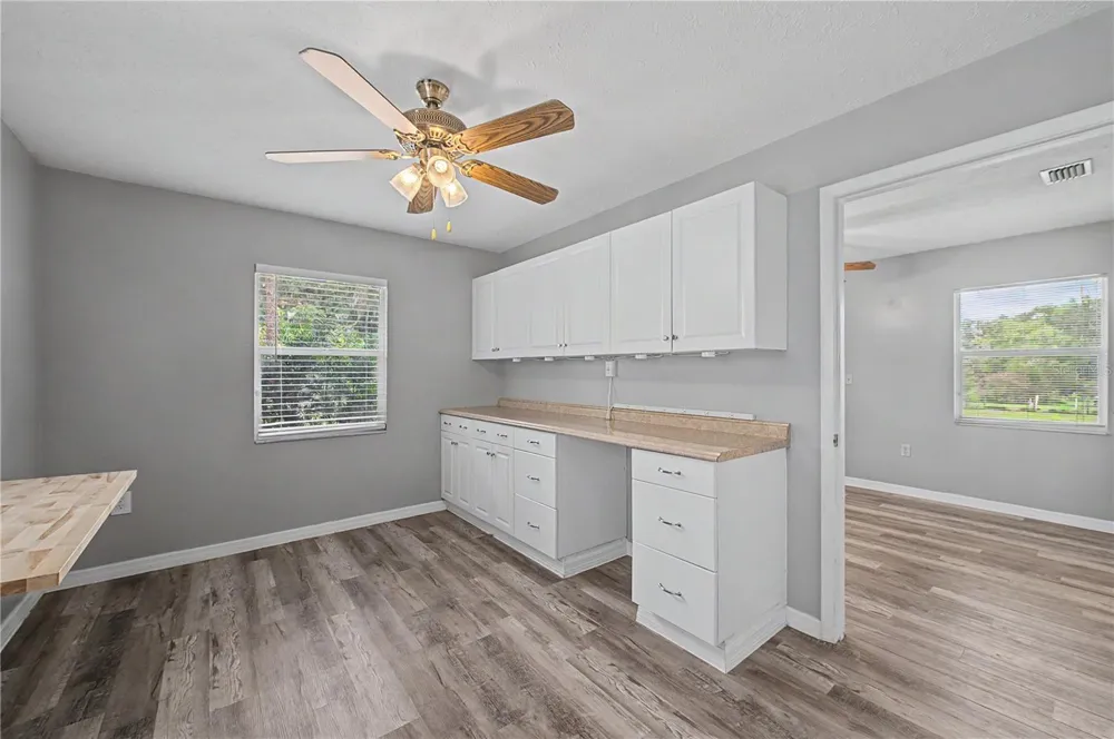 5242 COUNTY LINE ROAD Lakeland, FL 33811