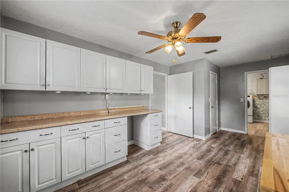 5242 COUNTY LINE ROAD Lakeland, FL 33811