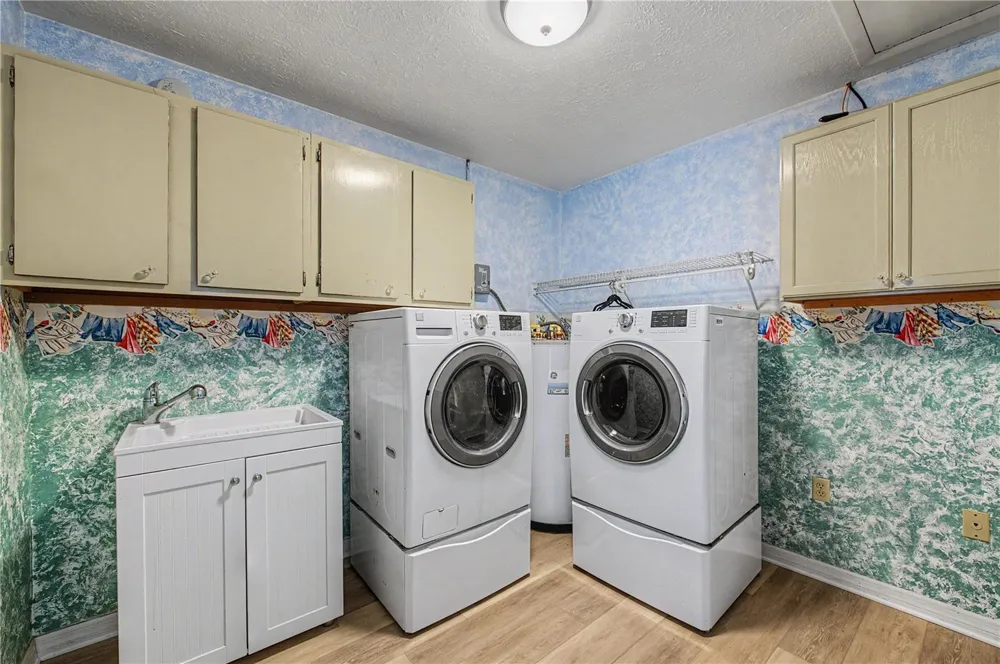 5242 COUNTY LINE ROAD Lakeland, FL 33811