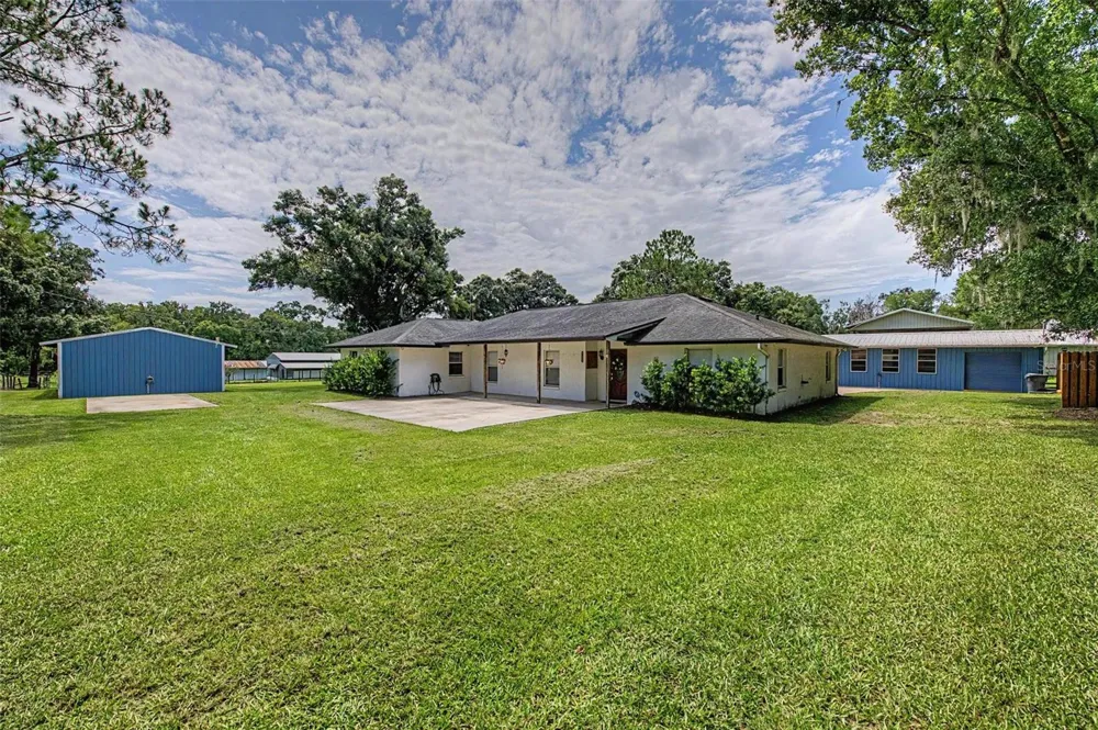 5242 COUNTY LINE ROAD Lakeland, FL 33811