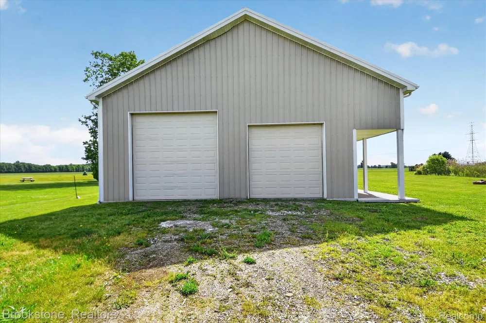 75230 Cryderman Road Richmond Township, MI 48062