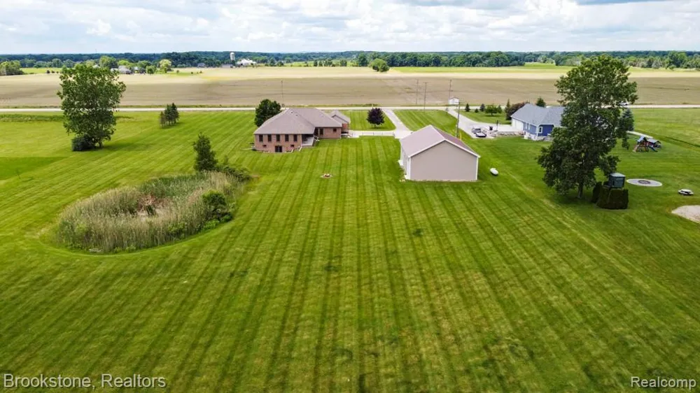 75230 Cryderman Road Richmond Township, MI 48062