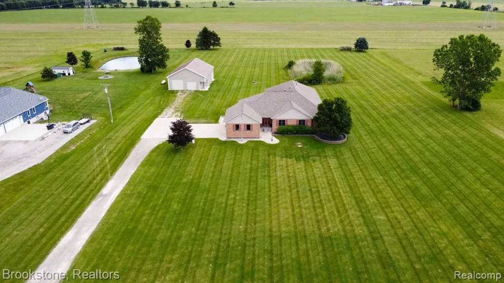 75230 Cryderman Road Richmond Township, MI 48062