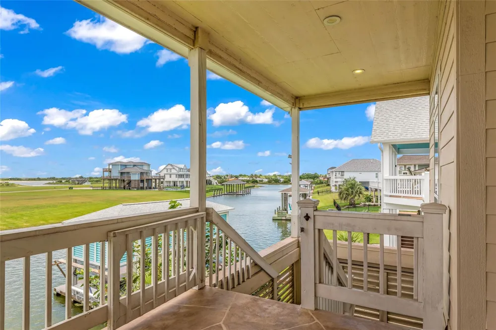 2001 Laguna Harbor Cove Boulevard Port Bolivar, TX 77650