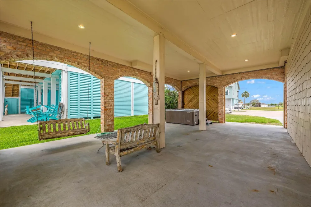 2001 Laguna Harbor Cove Boulevard Port Bolivar, TX 77650