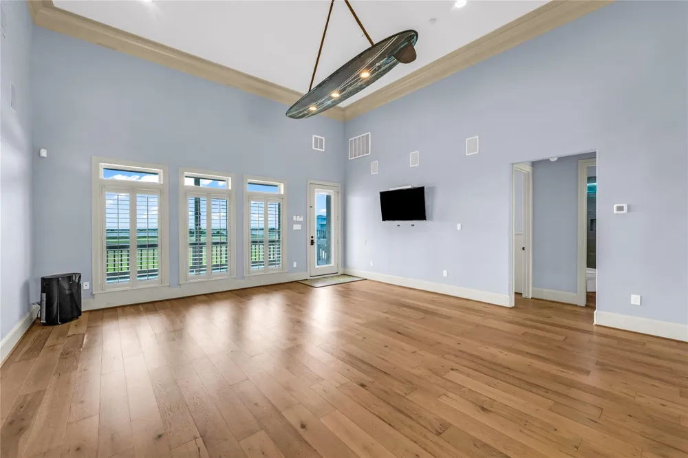 2001 Laguna Harbor Cove Boulevard Port Bolivar, TX 77650