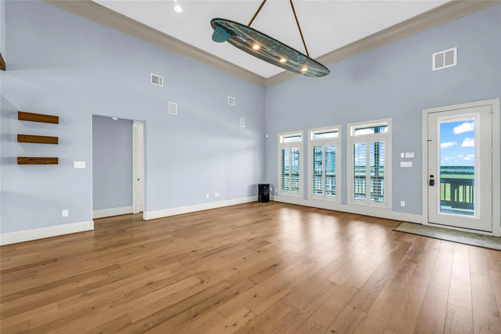 2001 Laguna Harbor Cove Boulevard Port Bolivar, TX 77650