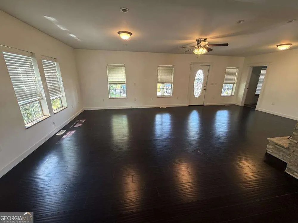 17 Town Square RD Morganton, GA 30560