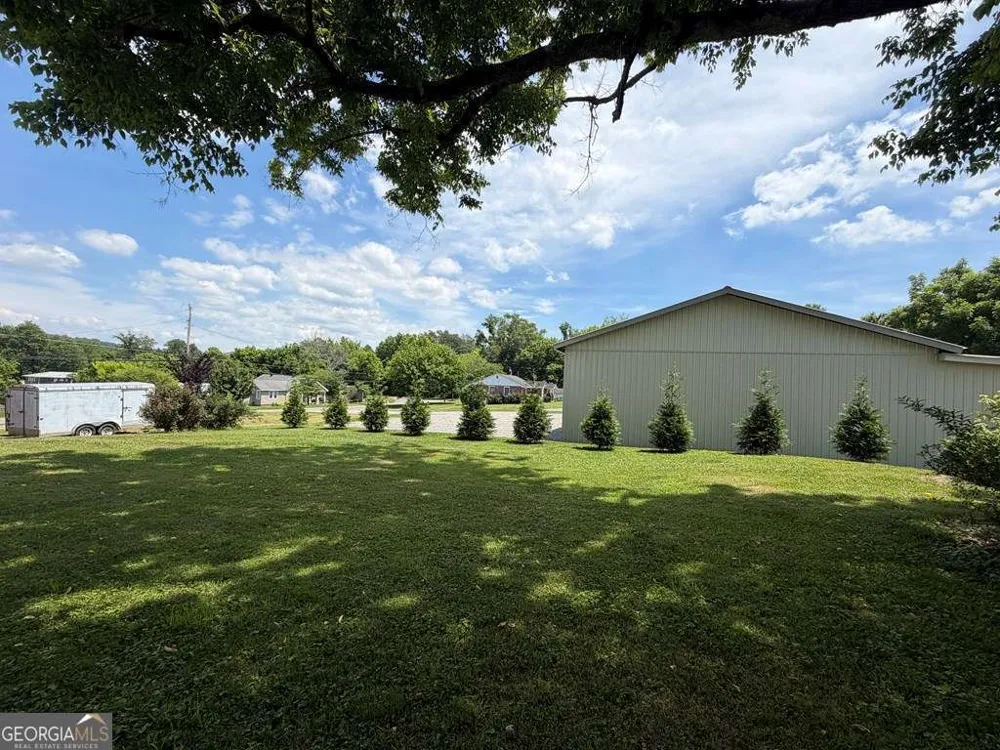 17 Town Square RD Morganton, GA 30560