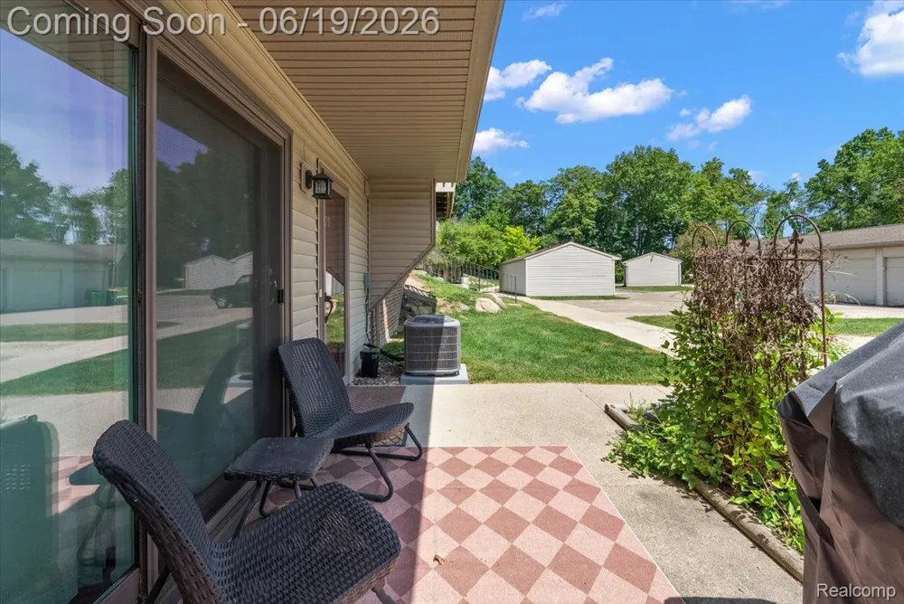 399 Spring Brooke Drive Brighton City, MI 48116