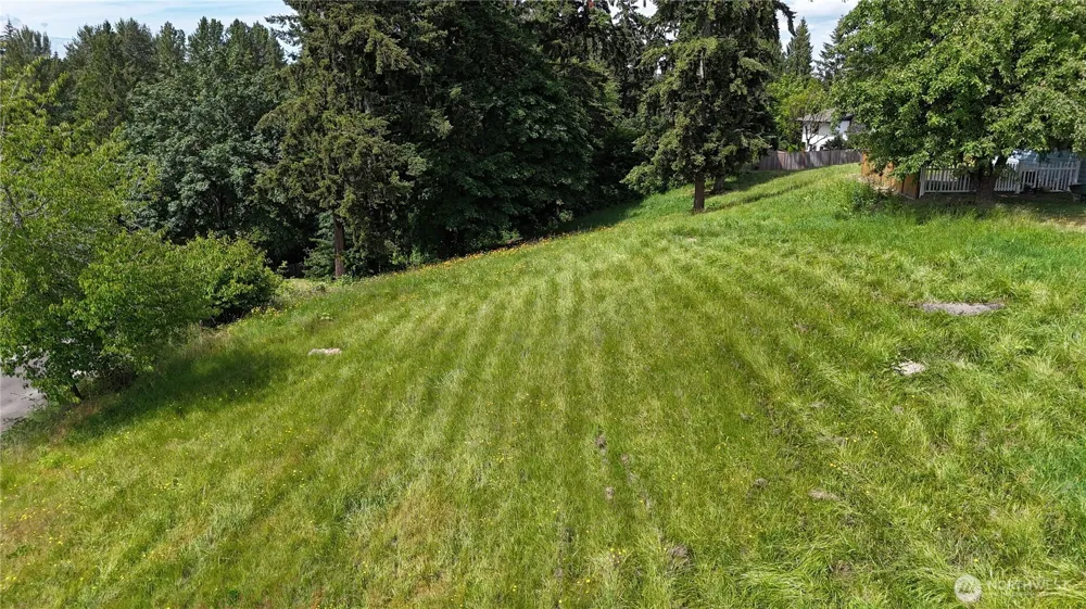 9805 31st Street E Edgewood, WA 98371