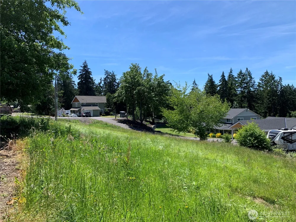 9805 31st Street E Edgewood, WA 98371