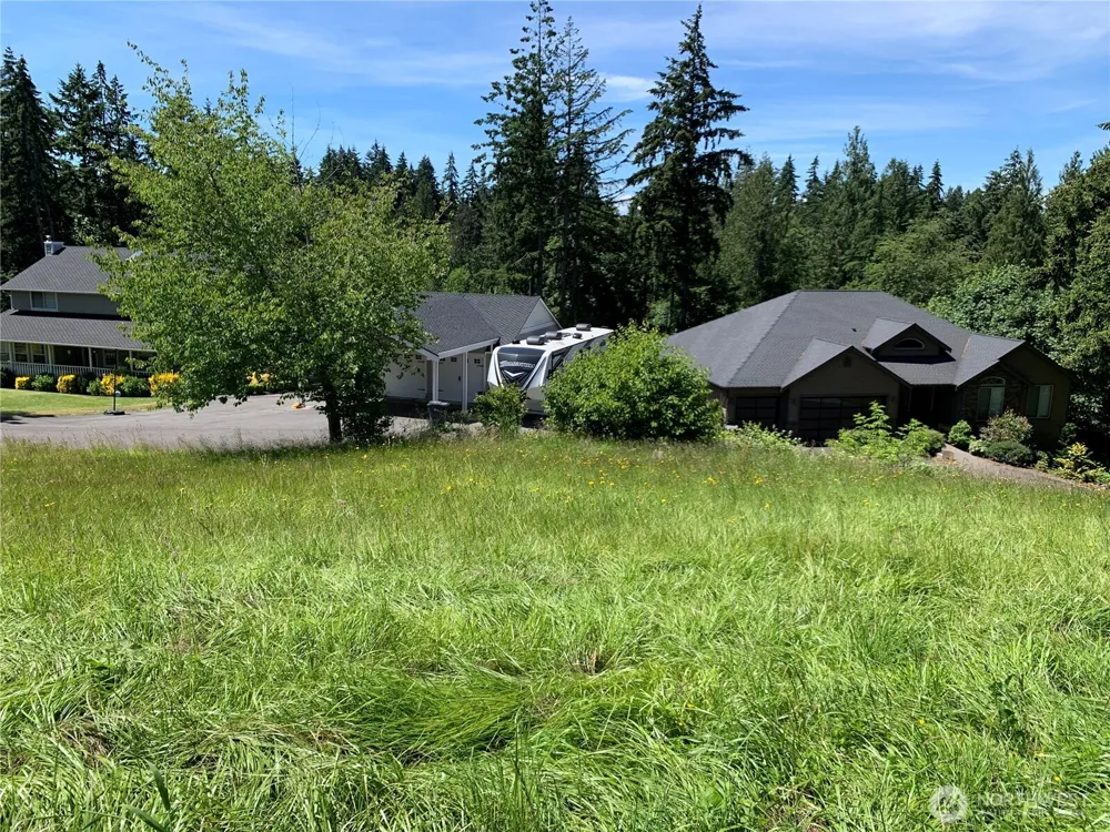 9805 31st Street E Edgewood, WA 98371