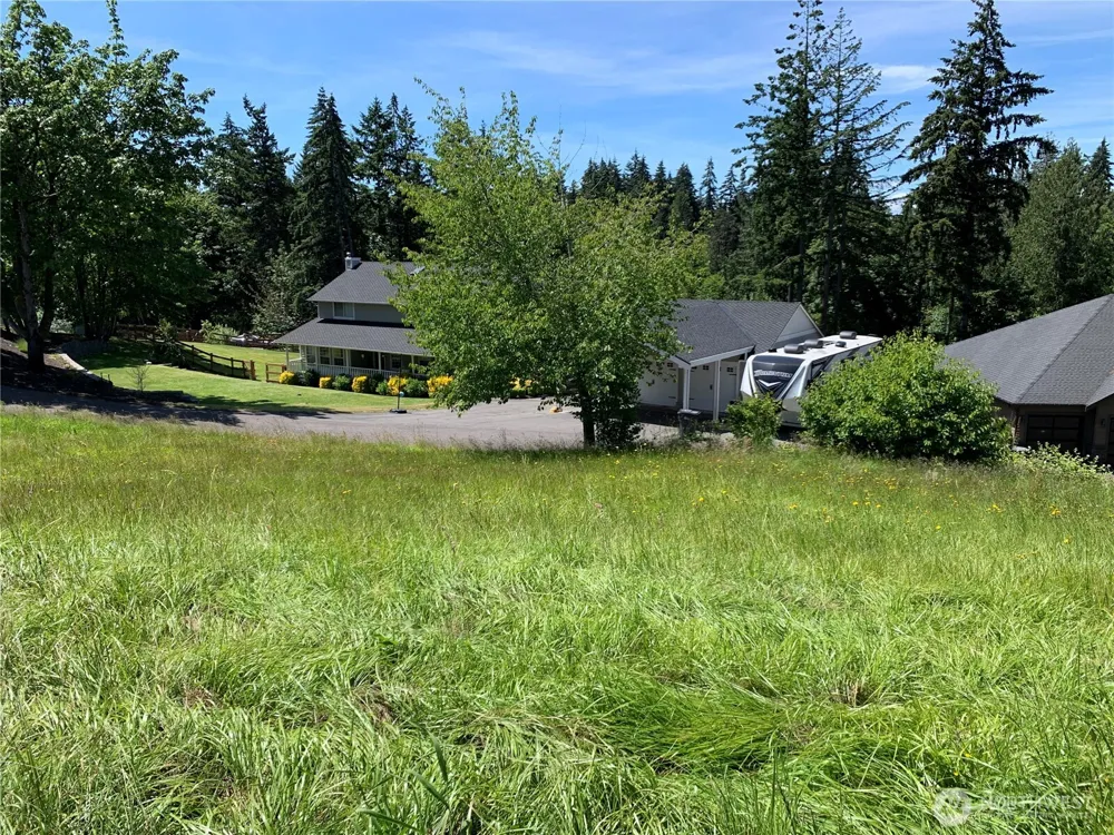 9805 31st Street E Edgewood, WA 98371