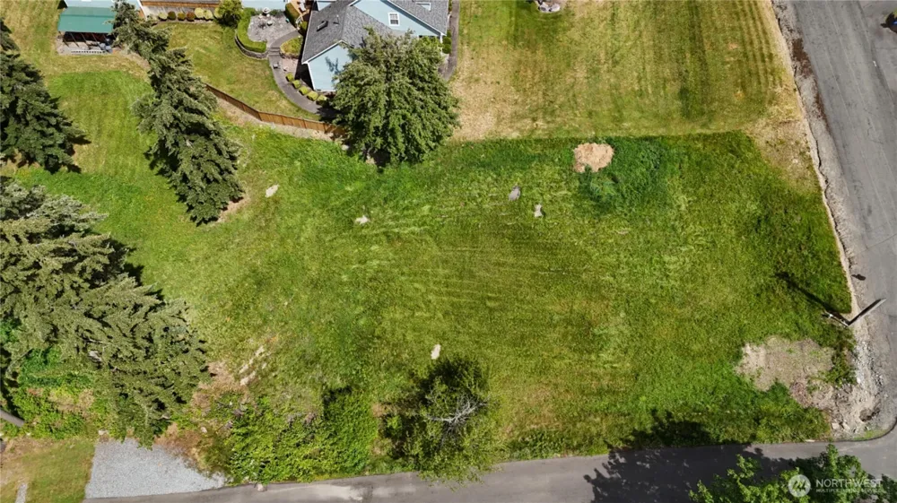 9805 31st Street E Edgewood, WA 98371