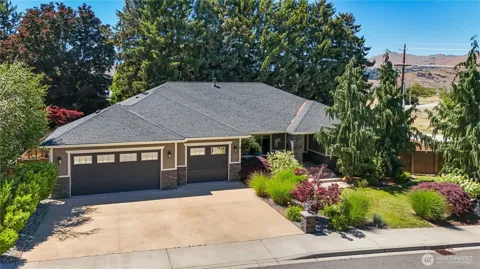 3484 Ashwood Drive