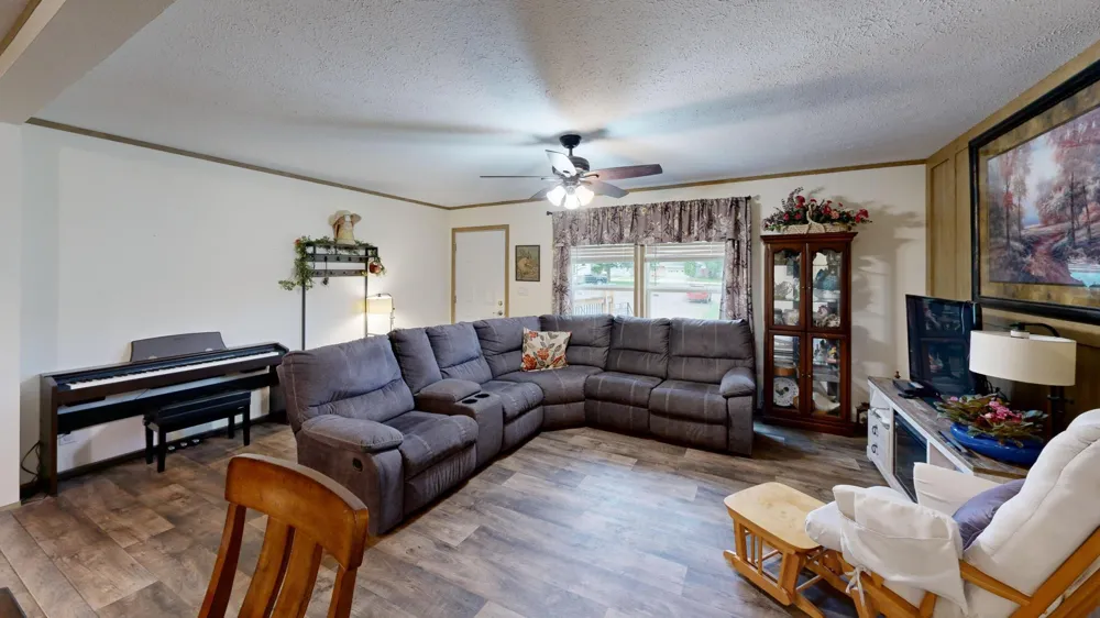 211 Farmdale Avenue Lake Lillian, MN 56253