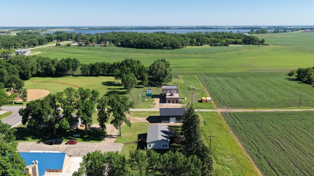 211 Farmdale Avenue Lake Lillian, MN 56253
