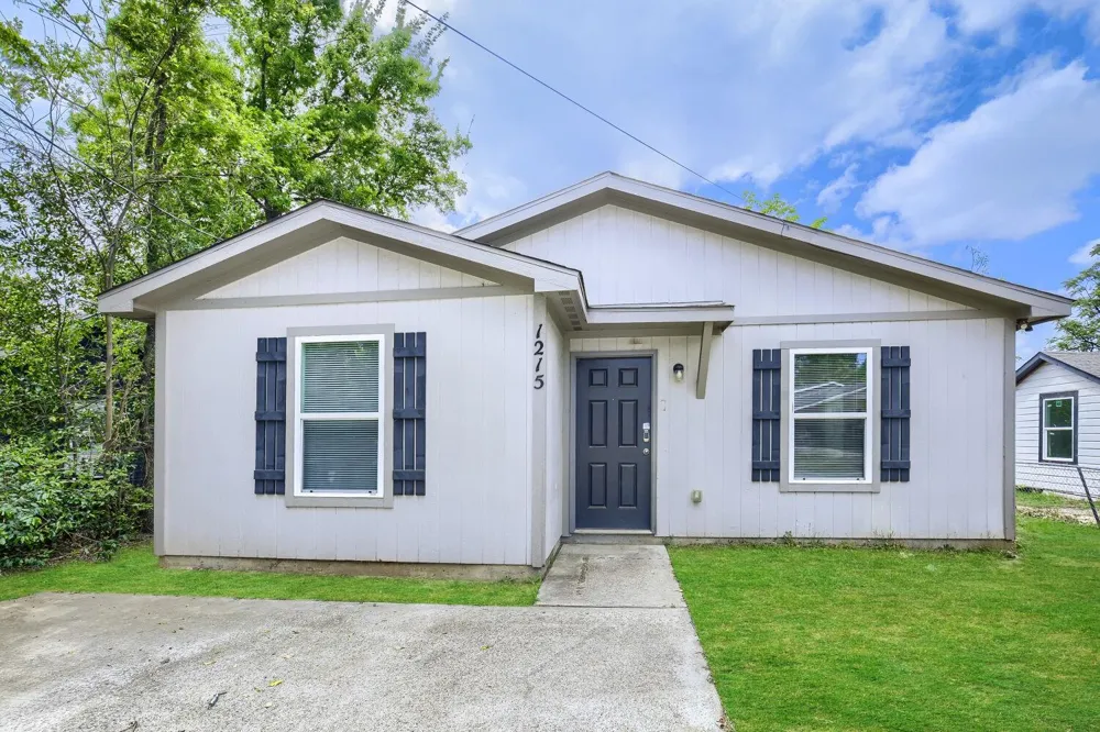 1215 S Lenox Street Tyler, TX 75701