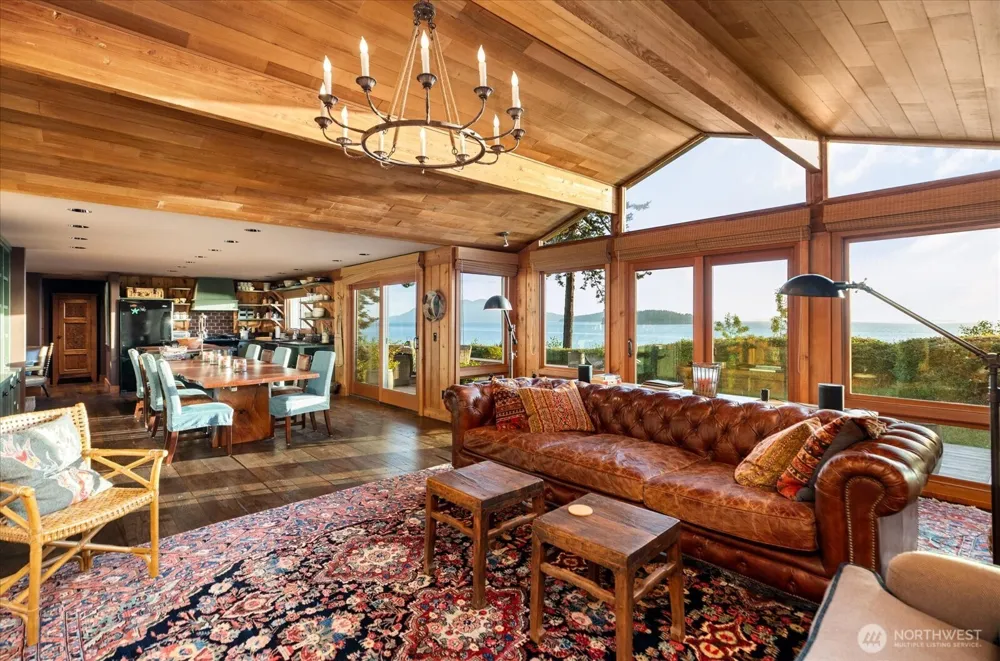 5837 Ambleside Loop Anacortes, WA 98221