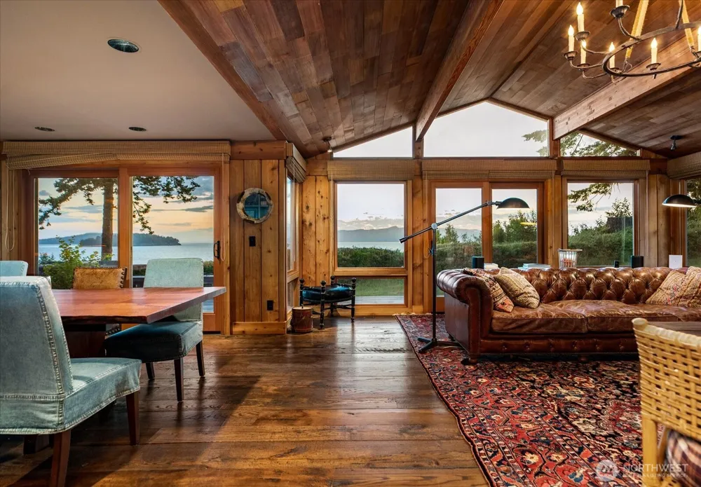 5837 Ambleside Loop Anacortes, WA 98221