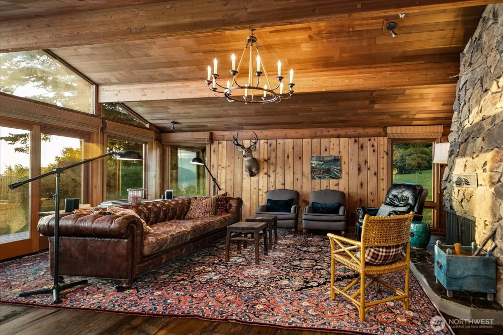 5837 Ambleside Loop Anacortes, WA 98221