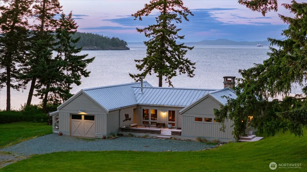 5837 Ambleside Loop Anacortes, WA 98221