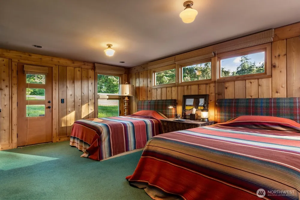 5837 Ambleside Loop Anacortes, WA 98221