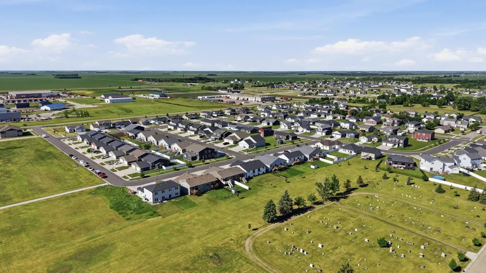 69 Cedar Drive Mapleton, ND 58059